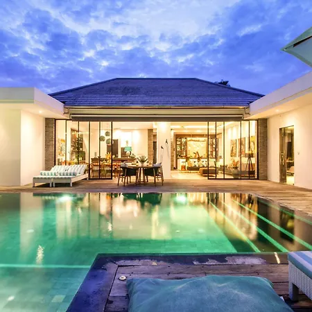 Splendid Villa 3Br 200M To The Brawah Beach